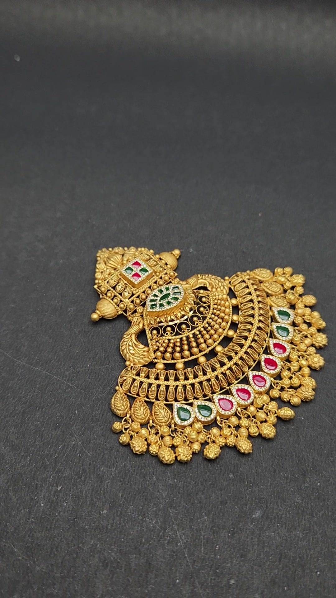 Close-up video of the Morpankh Pendant